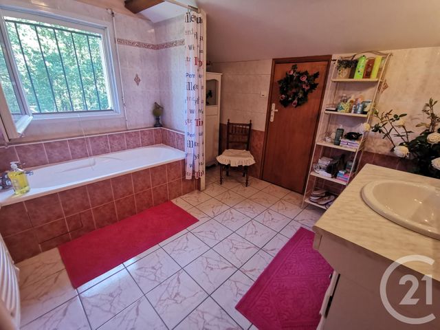 Afficher la photo en grand maison à vendre - 8 pièces - 225.0 m2 - CONDAT SUR VIENNE - 87 - LIMOUSIN - Century 21 Victor Hugo