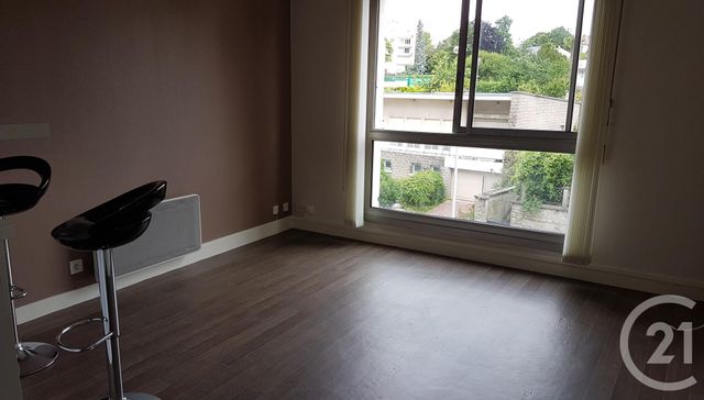 Studio à louer - 1 pièce - 23.0 m2 - LIMOGES - 87 - LIMOUSIN - Century 21 Victor Hugo Studio à louer - 1 pièce - 23.0 m2 - LIMOGES - 87 - LIMOUSIN - Century 21 Victor Hugo