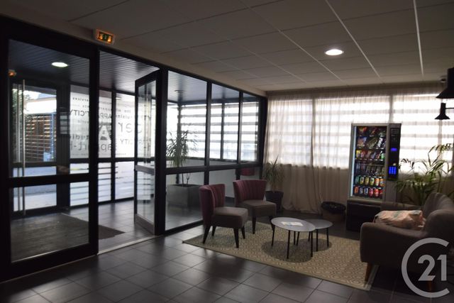 Afficher la photo en grand Appartement à vendre - 2 pièces - 27.3 m2 - LIMOGES - 87 - LIMOUSIN - Century 21 Victor Hugo
