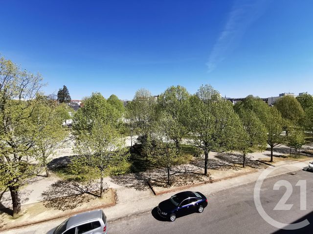 Appartement F5 à vendre - 5 pièces - 181.85 m2 - LIMOGES - 87 - LIMOUSIN - Century 21 Victor Hugo Appartement F5 à vendre - 5 pièces - 181.85 m2 - LIMOGES - 87 - LIMOUSIN - Century 21 Victor Hugo