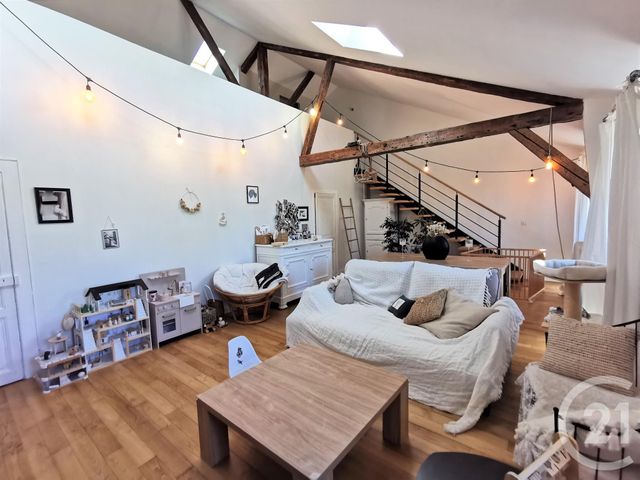 Appartement F5 à vendre - 5 pièces - 181.85 m2 - LIMOGES - 87 - LIMOUSIN - Century 21 Victor Hugo Appartement F5 à vendre - 5 pièces - 181.85 m2 - LIMOGES - 87 - LIMOUSIN - Century 21 Victor Hugo