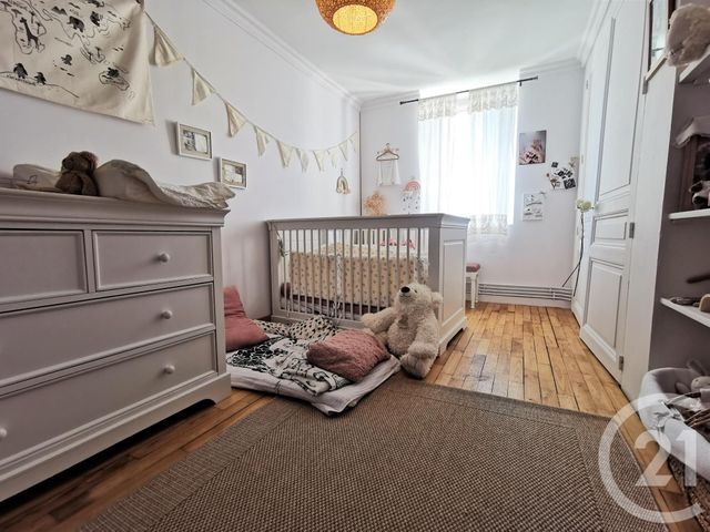Appartement F5 à vendre - 5 pièces - 181.85 m2 - LIMOGES - 87 - LIMOUSIN - Century 21 Victor Hugo Appartement F5 à vendre - 5 pièces - 181.85 m2 - LIMOGES - 87 - LIMOUSIN - Century 21 Victor Hugo