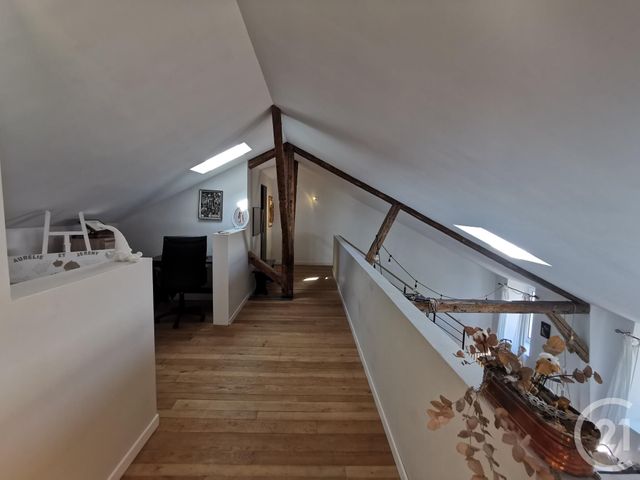 Appartement F5 à vendre - 5 pièces - 181.85 m2 - LIMOGES - 87 - LIMOUSIN - Century 21 Victor Hugo Appartement F5 à vendre - 5 pièces - 181.85 m2 - LIMOGES - 87 - LIMOUSIN - Century 21 Victor Hugo