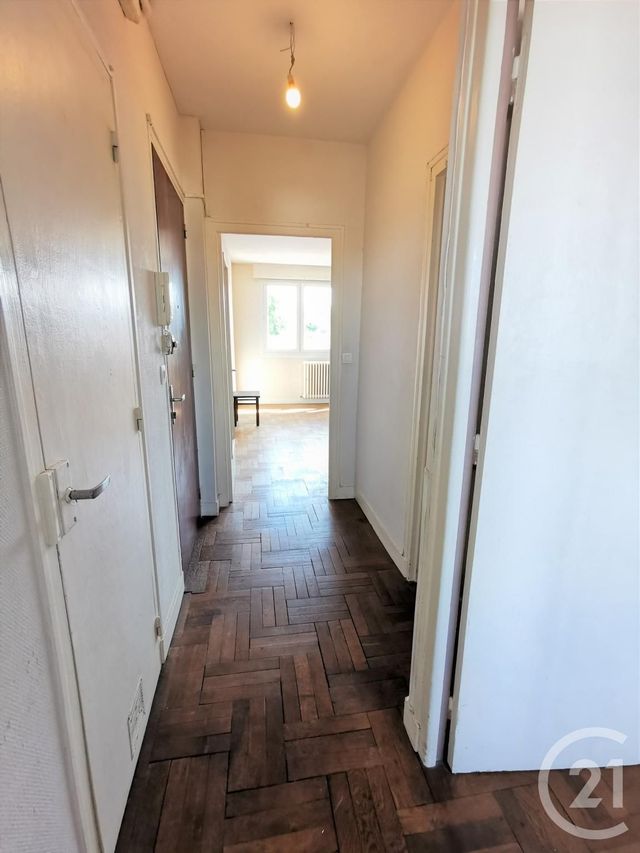 Appartement F2 à vendre - 2 pièces - 44.27 m2 - LIMOGES - 87 - LIMOUSIN - Century 21 Victor Hugo Appartement F2 à vendre - 2 pièces - 44.27 m2 - LIMOGES - 87 - LIMOUSIN - Century 21 Victor Hugo