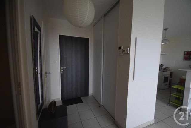 Afficher la photo en grand Appartement F2 à vendre - 2 pièces - 42.25 m2 - LIMOGES - 87 - LIMOUSIN - Century 21 Victor Hugo