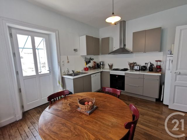 maison à vendre - 5 pièces - 139.77 m2 - ST LEONARD DE NOBLAT - 87 - LIMOUSIN - Century 21 Victor Hugo maison à vendre - 5 pièces - 139.77 m2 - ST LEONARD DE NOBLAT - 87 - LIMOUSIN - Century 21 Victor Hugo