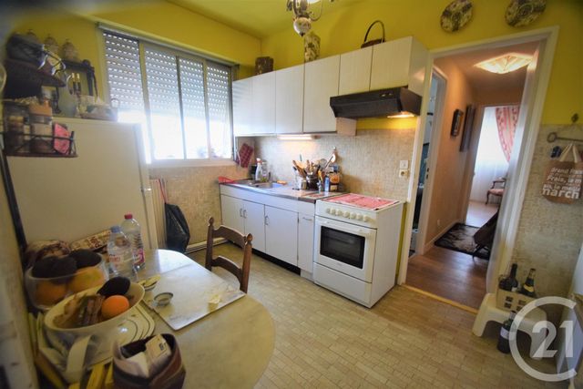 Afficher la photo en grand Appartement F5 à vendre - 5 pièces - 99.77 m2 - LIMOGES - 87 - LIMOUSIN - Century 21 Victor Hugo