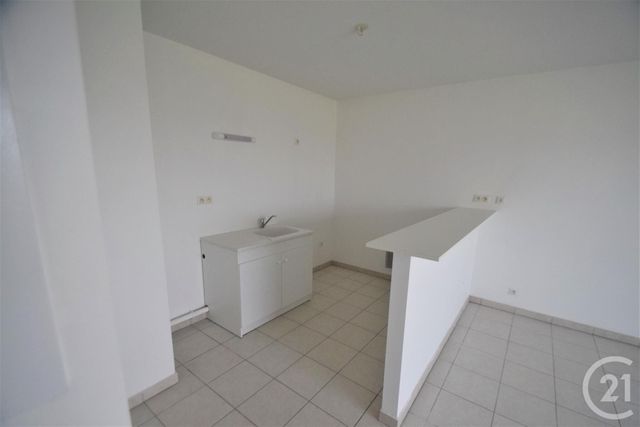 Afficher la photo en grand Appartement F2 à vendre - 2 pièces - 42.25 m2 - LIMOGES - 87 - LIMOUSIN - Century 21 Victor Hugo