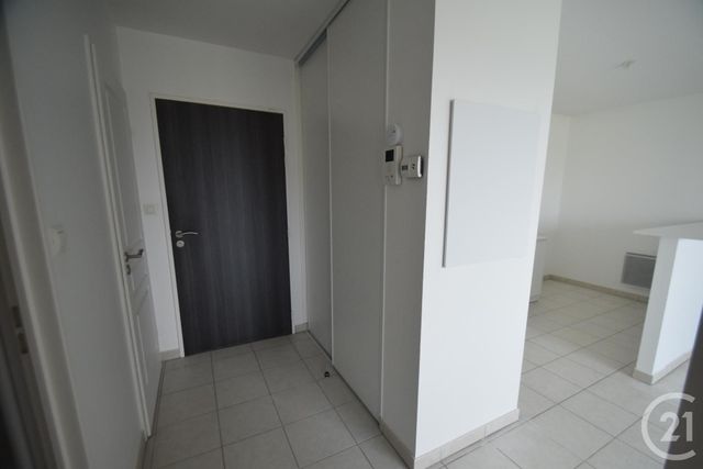 Afficher la photo en grand Appartement F2 à vendre - 2 pièces - 42.25 m2 - LIMOGES - 87 - LIMOUSIN - Century 21 Victor Hugo