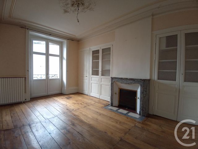 Appartement F4 à louer - 4 pièces - 111.47 m2 - LIMOGES - 87 - LIMOUSIN - Century 21 Victor Hugo Appartement F4 à louer - 4 pièces - 111.47 m2 - LIMOGES - 87 - LIMOUSIN - Century 21 Victor Hugo