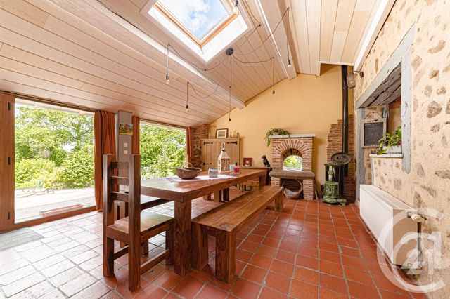 maison à vendre - 8 pièces - 260.0 m2 - LIMOGES - 87 - LIMOUSIN - Century 21 Victor Hugo maison à vendre - 8 pièces - 260.0 m2 - LIMOGES - 87 - LIMOUSIN - Century 21 Victor Hugo