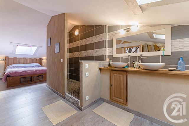 maison à vendre - 8 pièces - 260.0 m2 - LIMOGES - 87 - LIMOUSIN - Century 21 Victor Hugo maison à vendre - 8 pièces - 260.0 m2 - LIMOGES - 87 - LIMOUSIN - Century 21 Victor Hugo