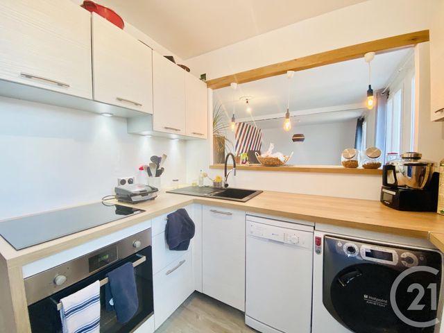Appartement F2 à vendre - 2 pièces - 52.0 m2 - LIMOGES - 87 - LIMOUSIN - Century 21 Victor Hugo Appartement F2 à vendre - 2 pièces - 52.0 m2 - LIMOGES - 87 - LIMOUSIN - Century 21 Victor Hugo