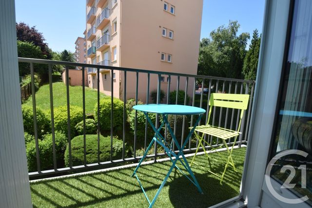 Appartement T2 à vendre - 2 pièces - 45.95 m2 - LIMOGES - 87 - LIMOUSIN - Century 21 Victor Hugo Appartement T2 à vendre - 2 pièces - 45.95 m2 - LIMOGES - 87 - LIMOUSIN - Century 21 Victor Hugo