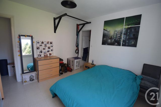 Appartement T2 à vendre - 2 pièces - 45.95 m2 - LIMOGES - 87 - LIMOUSIN - Century 21 Victor Hugo Appartement T2 à vendre - 2 pièces - 45.95 m2 - LIMOGES - 87 - LIMOUSIN - Century 21 Victor Hugo