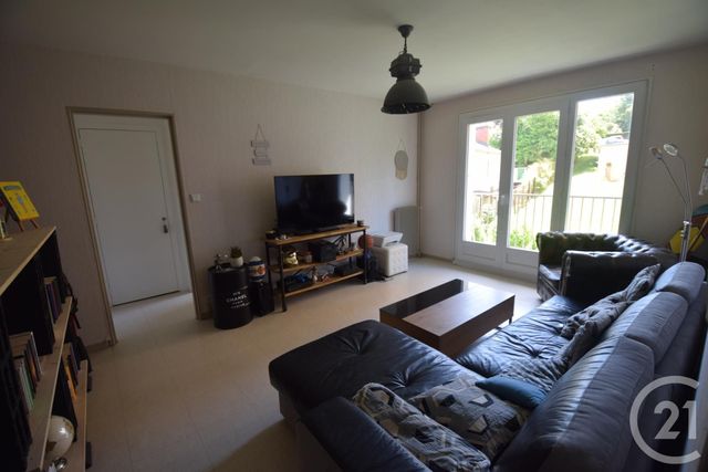 Appartement T2 à vendre - 2 pièces - 45.95 m2 - LIMOGES - 87 - LIMOUSIN - Century 21 Victor Hugo Appartement T2 à vendre - 2 pièces - 45.95 m2 - LIMOGES - 87 - LIMOUSIN - Century 21 Victor Hugo