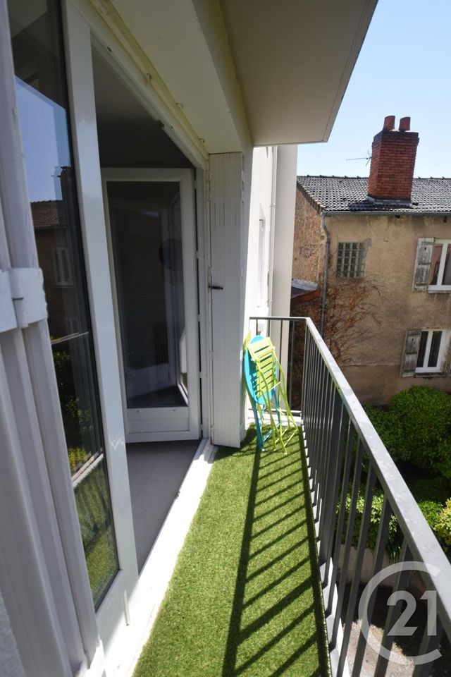 Appartement T2 à vendre - 2 pièces - 45.95 m2 - LIMOGES - 87 - LIMOUSIN - Century 21 Victor Hugo Appartement T2 à vendre - 2 pièces - 45.95 m2 - LIMOGES - 87 - LIMOUSIN - Century 21 Victor Hugo