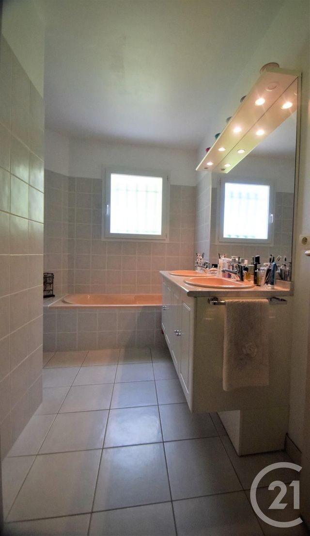 Afficher la photo en grand maison à vendre - 5 pièces - 102.69 m2 - ST MAURICE LES BROUSSES - 87 - LIMOUSIN - Century 21 Victor Hugo