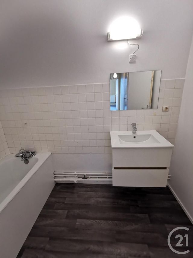 Afficher la photo en grand Appartement F3 à vendre - 3 pièces - 77.74 m2 - LIMOGES - 87 - LIMOUSIN - Century 21 Victor Hugo