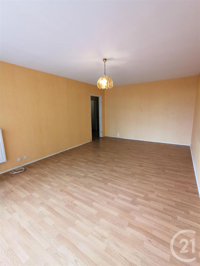 Afficher la photo en grand Appartement F3 à vendre - 3 pièces - 77.74 m2 - LIMOGES - 87 - LIMOUSIN - Century 21 Victor Hugo