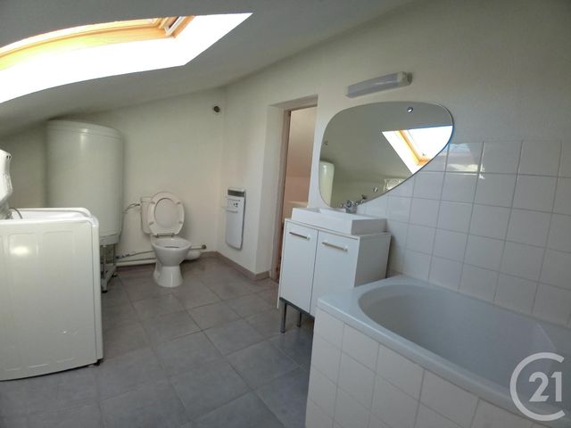 Appartement F1 à louer - 1 pièce - 15.18 m2 - LIMOGES - 87 - LIMOUSIN - Century 21 Victor Hugo Appartement F1 à louer - 1 pièce - 15.18 m2 - LIMOGES - 87 - LIMOUSIN - Century 21 Victor Hugo