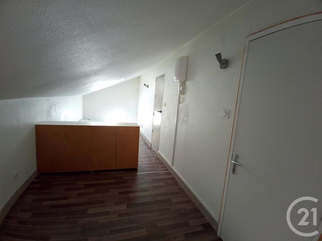 Appartement F1 à louer - 1 pièce - 15.18 m2 - LIMOGES - 87 - LIMOUSIN - Century 21 Victor Hugo Appartement F1 à louer - 1 pièce - 15.18 m2 - LIMOGES - 87 - LIMOUSIN - Century 21 Victor Hugo