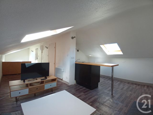 Appartement F1 à louer - 1 pièce - 15.18 m2 - LIMOGES - 87 - LIMOUSIN - Century 21 Victor Hugo Appartement F1 à louer - 1 pièce - 15.18 m2 - LIMOGES - 87 - LIMOUSIN - Century 21 Victor Hugo