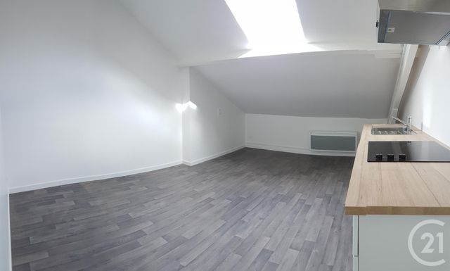 Appartement F2 à louer - 2 pièces - 21.72 m2 - LIMOGES - 87 - LIMOUSIN - Century 21 Victor Hugo Appartement F2 à louer - 2 pièces - 21.72 m2 - LIMOGES - 87 - LIMOUSIN - Century 21 Victor Hugo