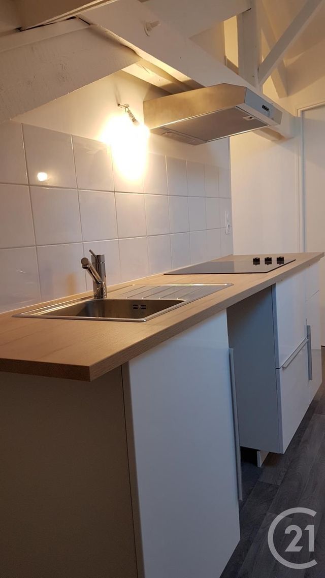 Appartement F2 à louer - 2 pièces - 21.72 m2 - LIMOGES - 87 - LIMOUSIN - Century 21 Victor Hugo Appartement F2 à louer - 2 pièces - 21.72 m2 - LIMOGES - 87 - LIMOUSIN - Century 21 Victor Hugo