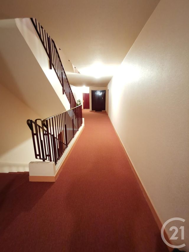 Afficher la photo en grand Appartement F2 à vendre - 2 pièces - 54.01 m2 - LIMOGES - 87 - LIMOUSIN - Century 21 Victor Hugo