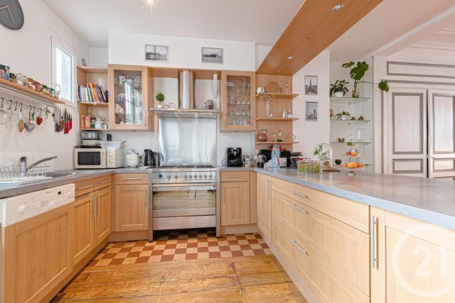 Afficher la photo en grand Appartement F5 à vendre - 5 pièces - 130.14 m2 - LIMOGES - 87 - LIMOUSIN - Century 21 Victor Hugo