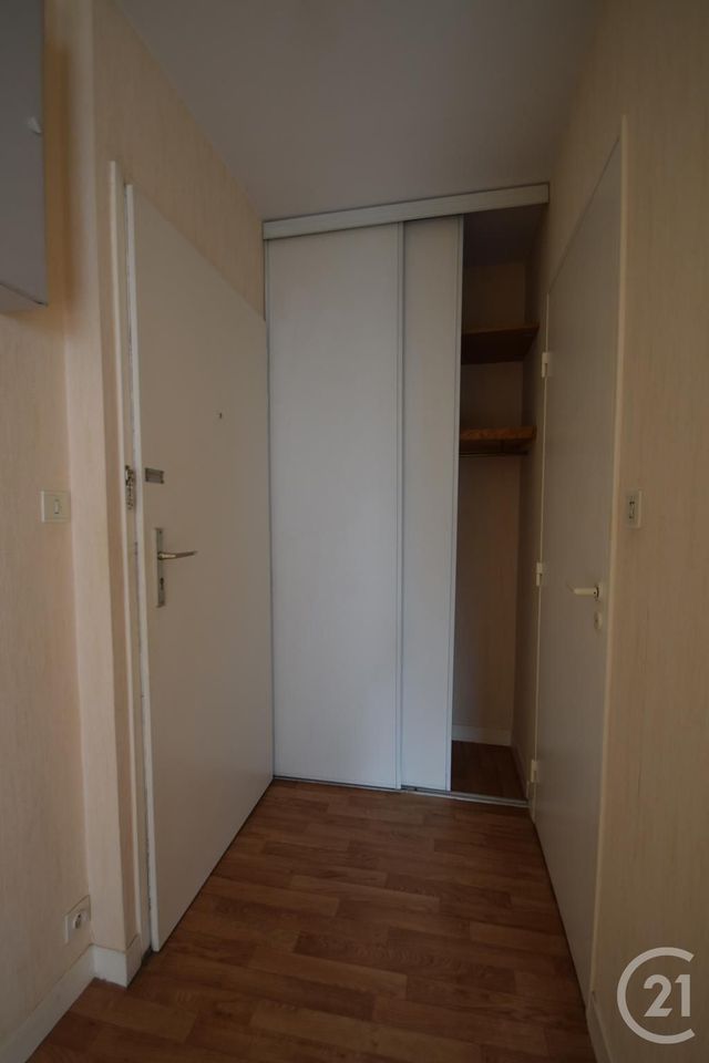 Appartement F1 à louer - 1 pièce - 31.19 m2 - LIMOGES - 87 - LIMOUSIN - Century 21 Victor Hugo