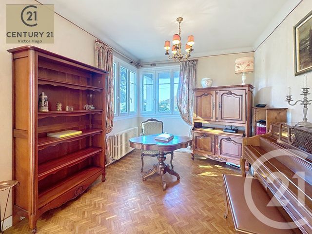 Afficher la photo en grand maison à vendre - 7 pièces - 222.73 m2 - LE PALAIS SUR VIENNE - 87 - LIMOUSIN - Century 21 Victor Hugo