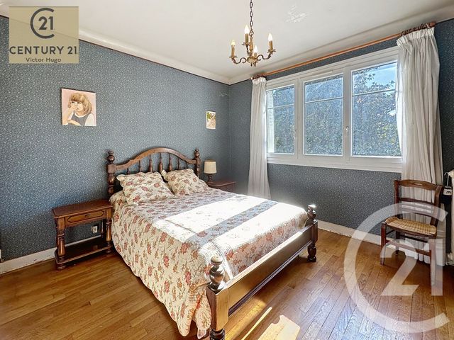 Afficher la photo en grand maison à vendre - 7 pièces - 222.73 m2 - LE PALAIS SUR VIENNE - 87 - LIMOUSIN - Century 21 Victor Hugo