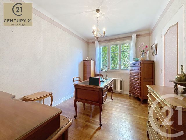 Afficher la photo en grand maison à vendre - 7 pièces - 222.73 m2 - LE PALAIS SUR VIENNE - 87 - LIMOUSIN - Century 21 Victor Hugo