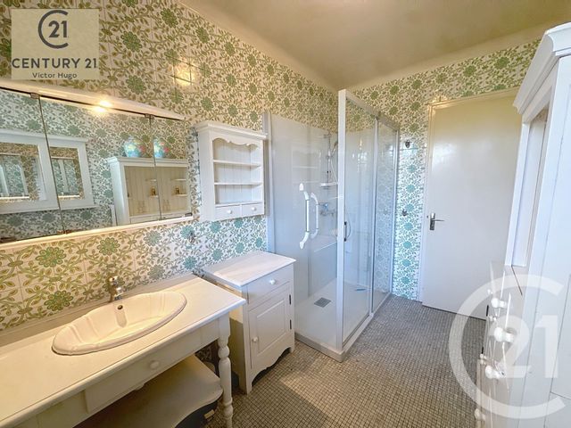 Afficher la photo en grand maison à vendre - 7 pièces - 222.73 m2 - LE PALAIS SUR VIENNE - 87 - LIMOUSIN - Century 21 Victor Hugo