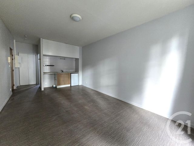Appartement F1 à louer - 1 pièce - 28.08 m2 - LIMOGES - 87 - LIMOUSIN - Century 21 Victor Hugo