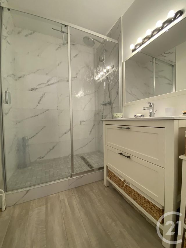 Afficher la photo en grand Appartement F4 à vendre - 4 pièces - 81.69 m2 - LIMOGES - 87 - LIMOUSIN - Century 21 Victor Hugo