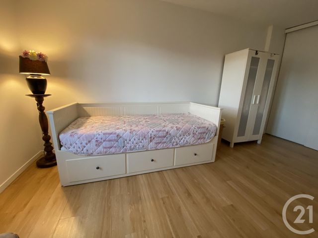 Afficher la photo en grand Appartement F4 à vendre - 4 pièces - 81.69 m2 - LIMOGES - 87 - LIMOUSIN - Century 21 Victor Hugo