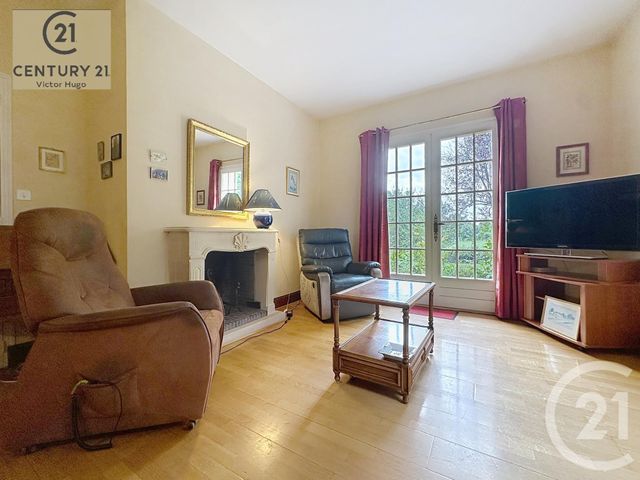 maison à vendre - 5 pièces - 175.19 m2 - ST HILAIRE LES PLACES - 87 - LIMOUSIN - Century 21 Victor Hugo