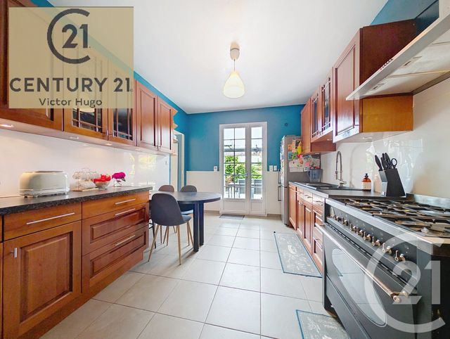 maison à vendre - 7 pièces - 172.69 m2 - PANAZOL - 87 - LIMOUSIN - Century 21 Victor Hugo