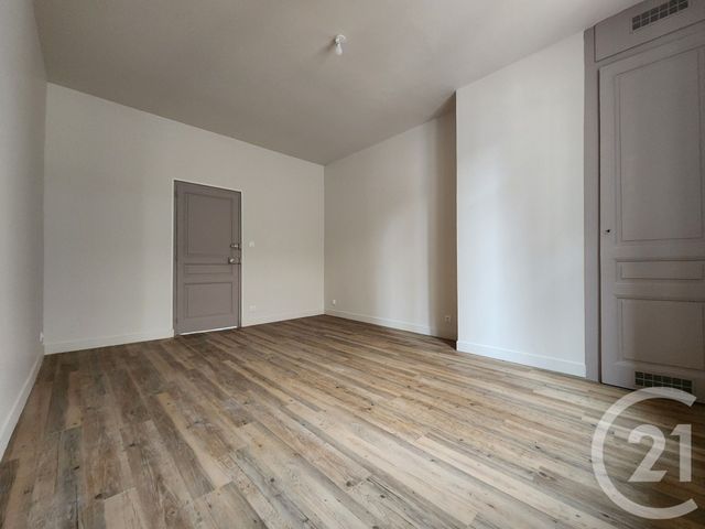 Appartement F1 à louer - 1 pièce - 33.06 m2 - LIMOGES - 87 - LIMOUSIN - Century 21 Victor Hugo