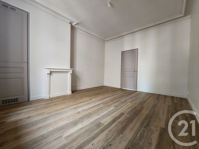 Appartement F1 à louer - 1 pièce - 32.87 m2 - LIMOGES - 87 - LIMOUSIN - Century 21 Victor Hugo