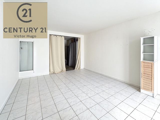Appartement F2 à vendre - 2 pièces - 48.45 m2 - CONDAT SUR VIENNE - 87 - LIMOUSIN - Century 21 Victor Hugo