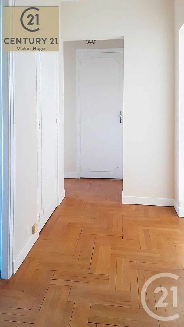 Appartement F2 à vendre - 2 pièces - 52.72 m2 - LIMOGES - 87 - LIMOUSIN - Century 21 Victor Hugo