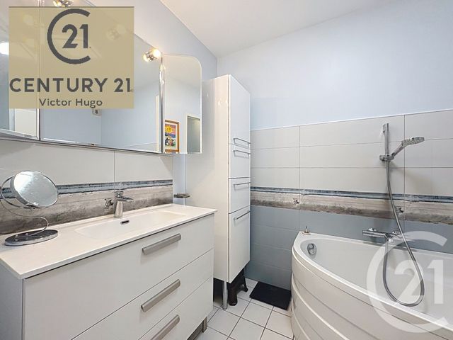 Appartement F5 à vendre - 5 pièces - 118.37 m2 - LIMOGES - 87 - LIMOUSIN - Century 21 Victor Hugo