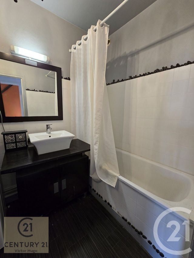 Appartement F2 à louer - 2 pièces - 64.37 m2 - LIMOGES - 87 - LIMOUSIN - Century 21 Victor Hugo