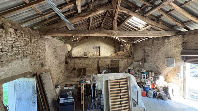 maison à vendre - 5 pièces - 175.0 m2 - MOISSANNES - 87 - LIMOUSIN - Century 21 Victor Hugo