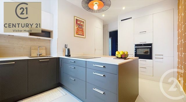 Appartement à vendre - 6 pièces - 156.76 m2 - LIMOGES - 87 - LIMOUSIN - Century 21 Victor Hugo