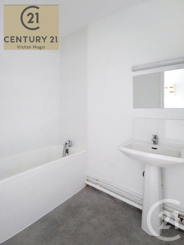Appartement F1 à vendre - 1 pièce - 36.79 m2 - LIMOGES - 87 - LIMOUSIN - Century 21 Victor Hugo